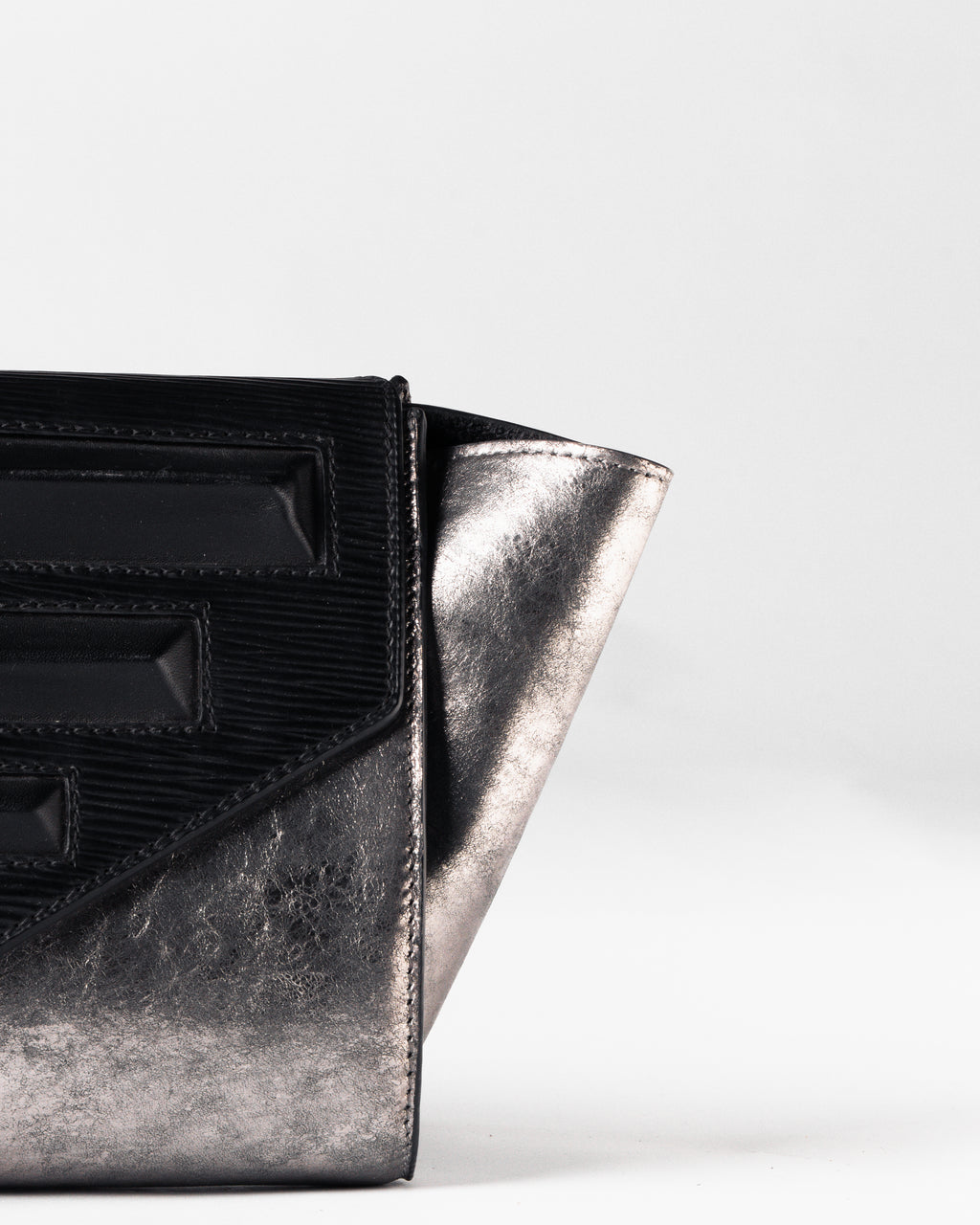 Giza Clutch