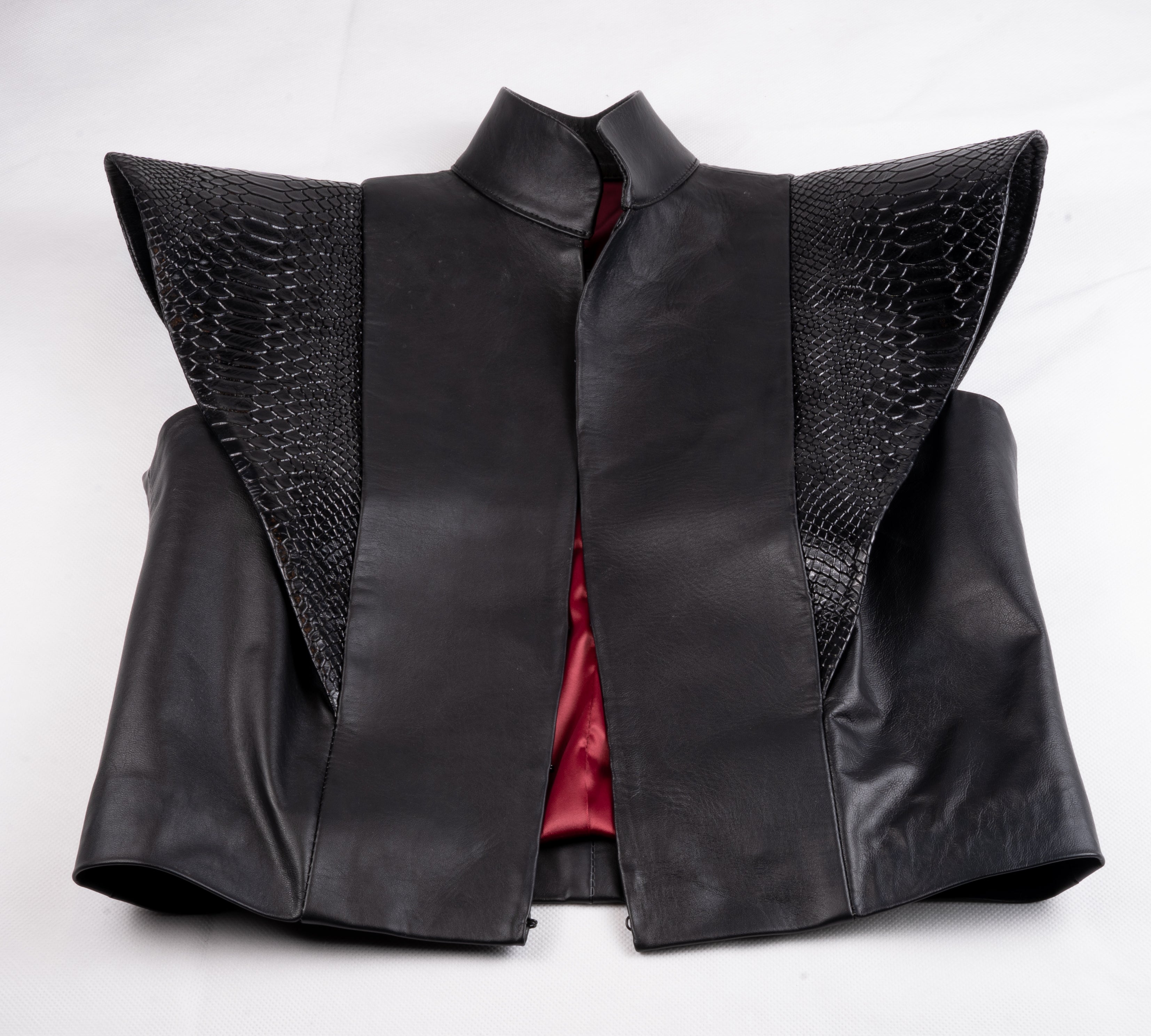 Diora Vest