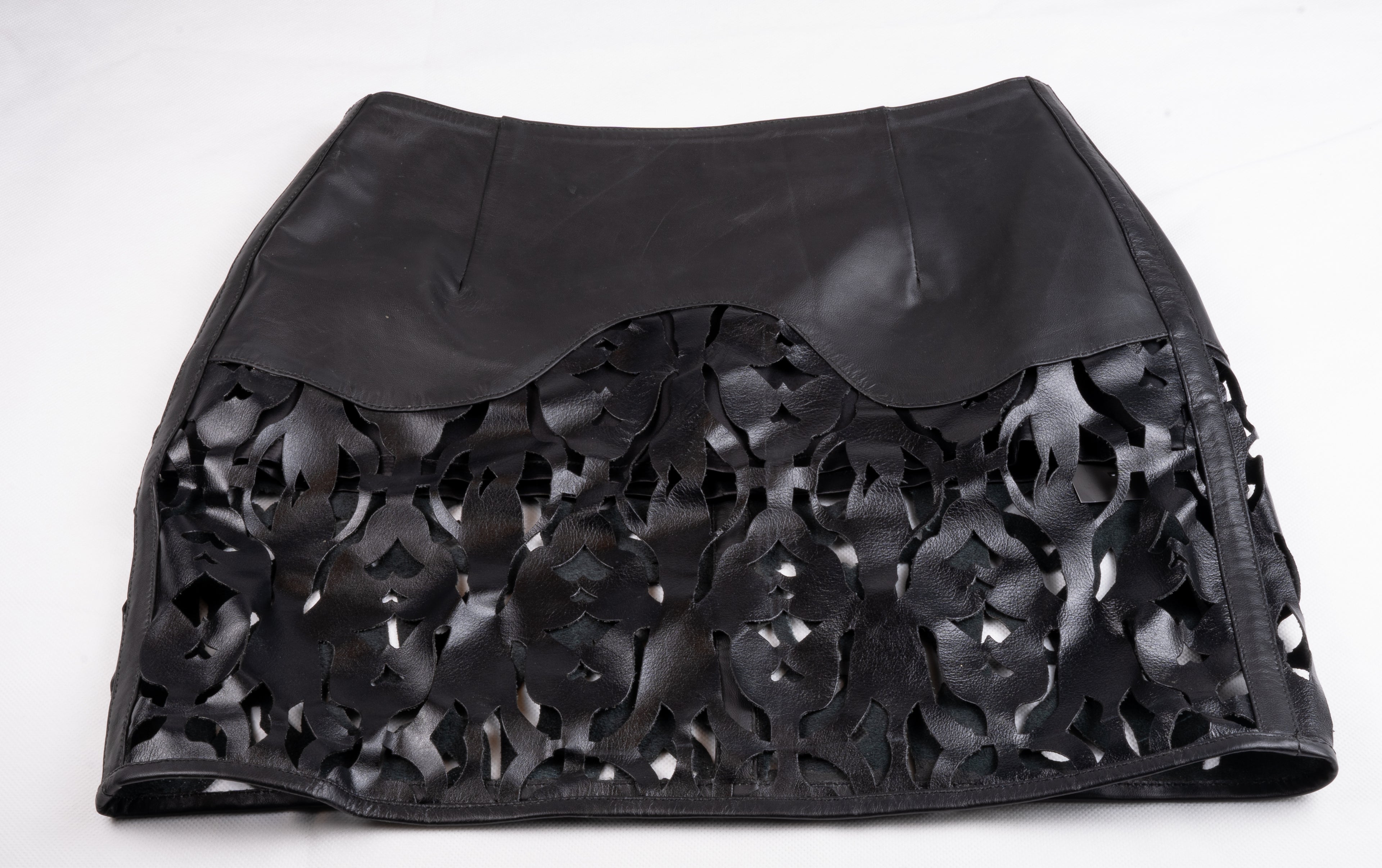 Velin Cut Skirt